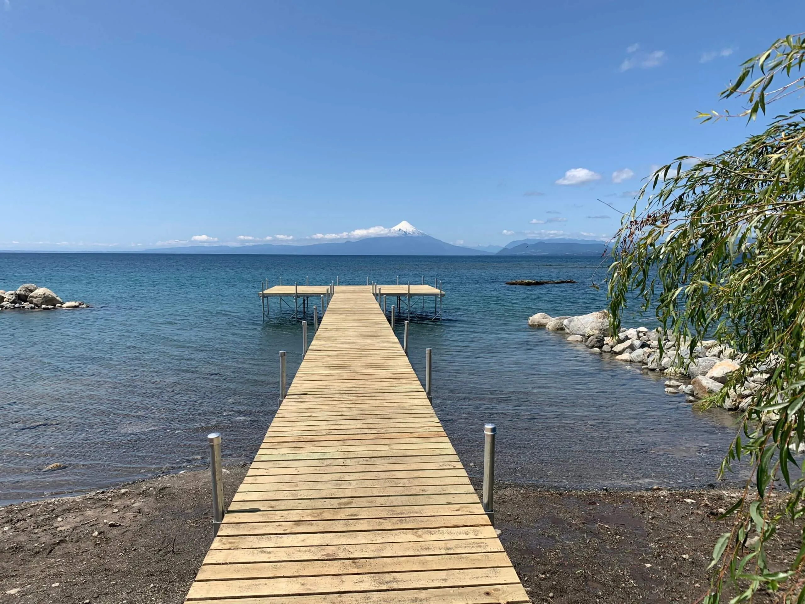 Muelle de Madera 7M en el lago Llanquihue