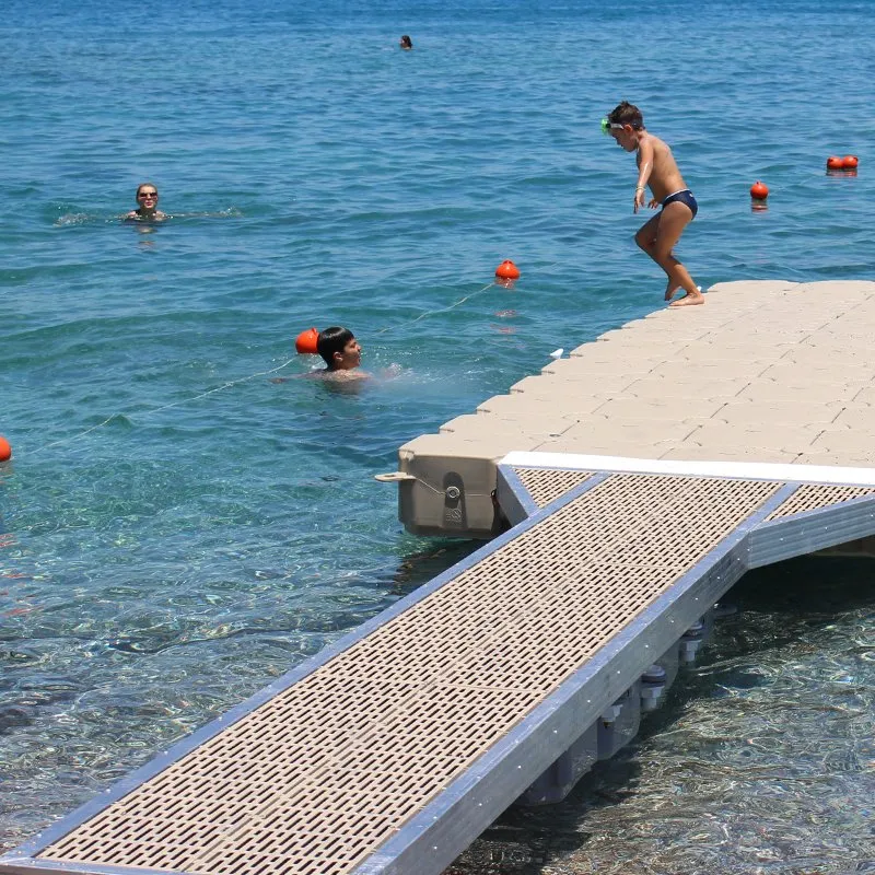 Pasarela flotante Candock para bañistas
